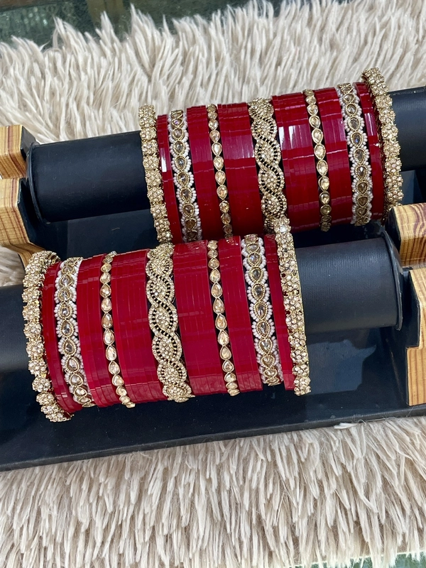 T4 Jewels Elegant Pearl and Polki Embellished Bridal Chooda with Wave Pattern Centerpiece - 19HA