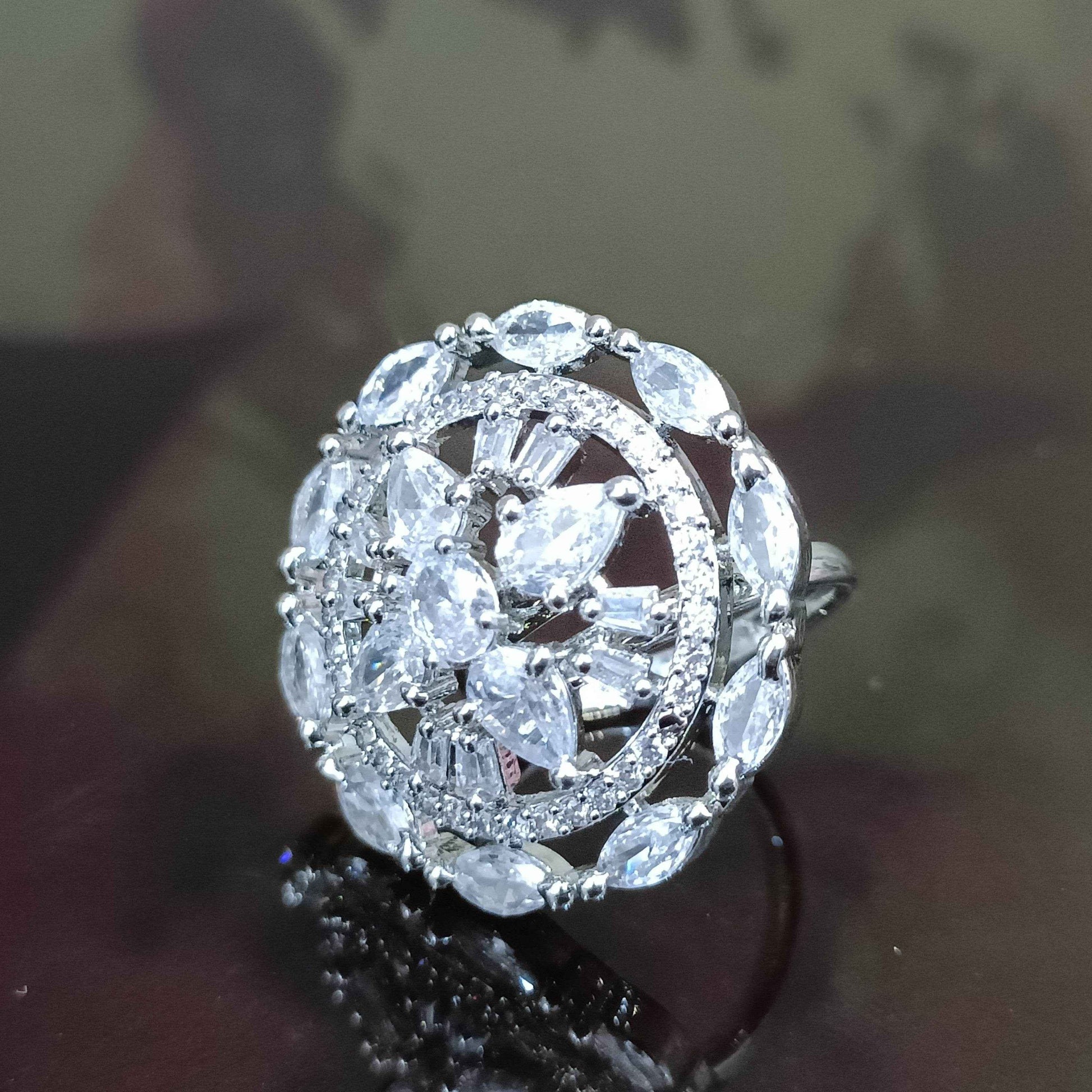 T4 Jewels Free Size Circle Design American Diamond Silver Color Ring Rings T4 Jewels