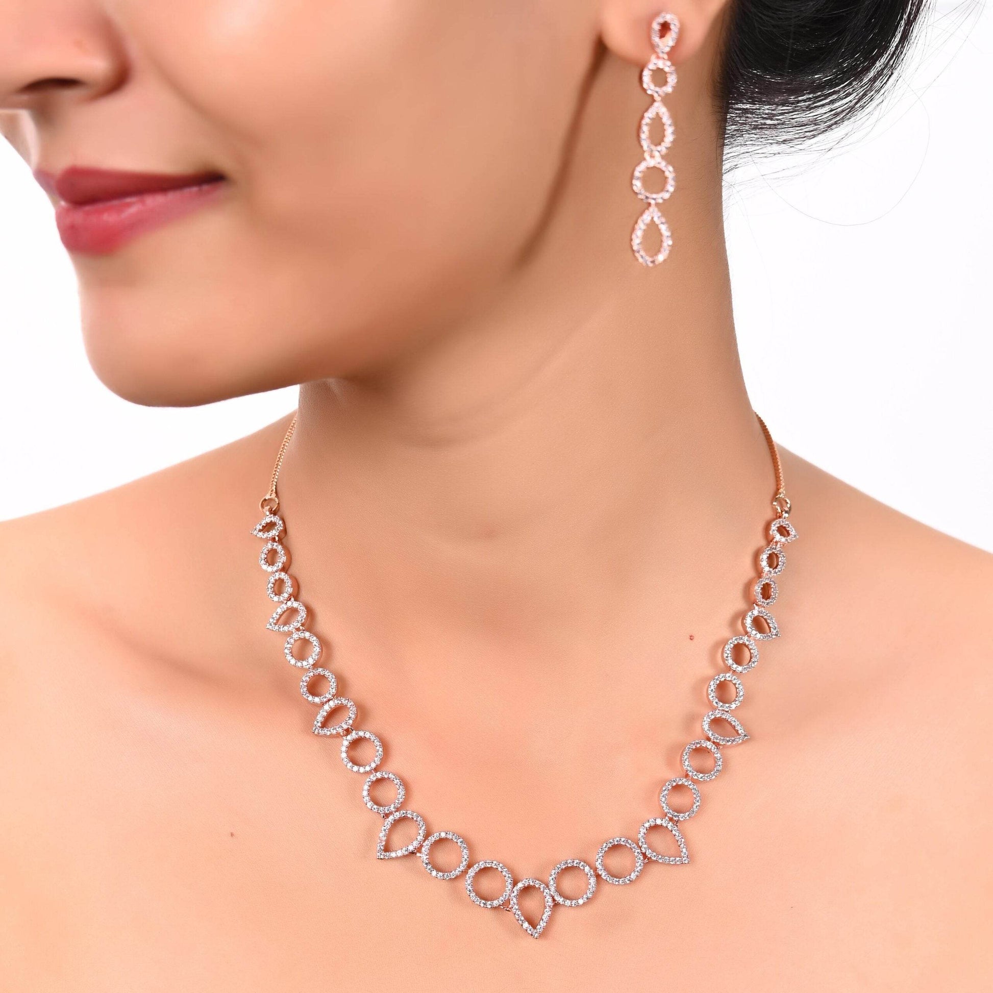 Crafted CZ Necklace for Women: An Unforgettable Gift Idea T4 Jewels