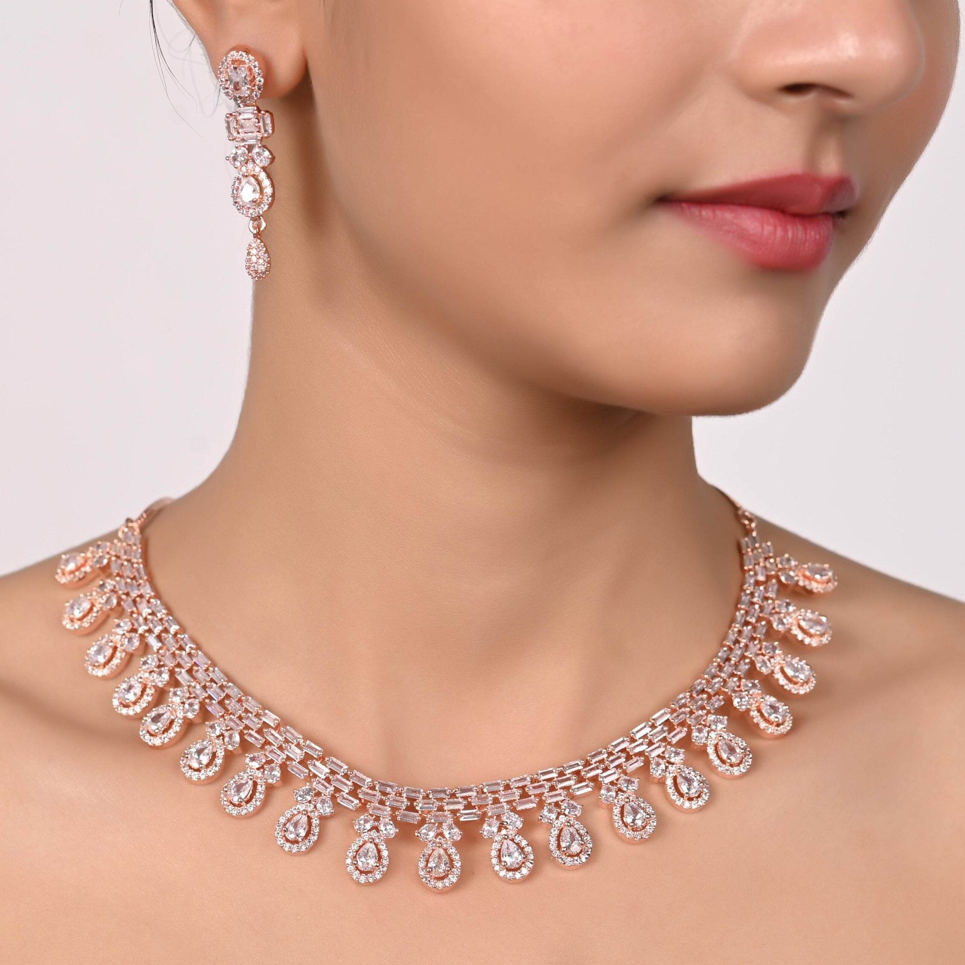 Unique CZ Necklace for Women – An Eye-Catching Accessory to Make You Shine T4 Jewels