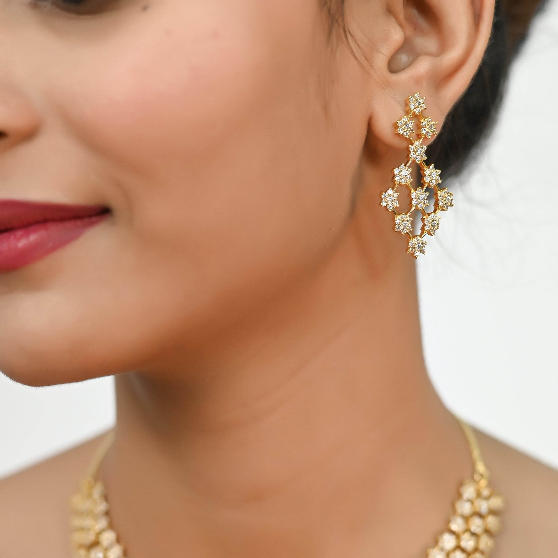 Elegant Handcrafted CZ Necklace Set for the Fashion-Forward Woman T4 Jewels