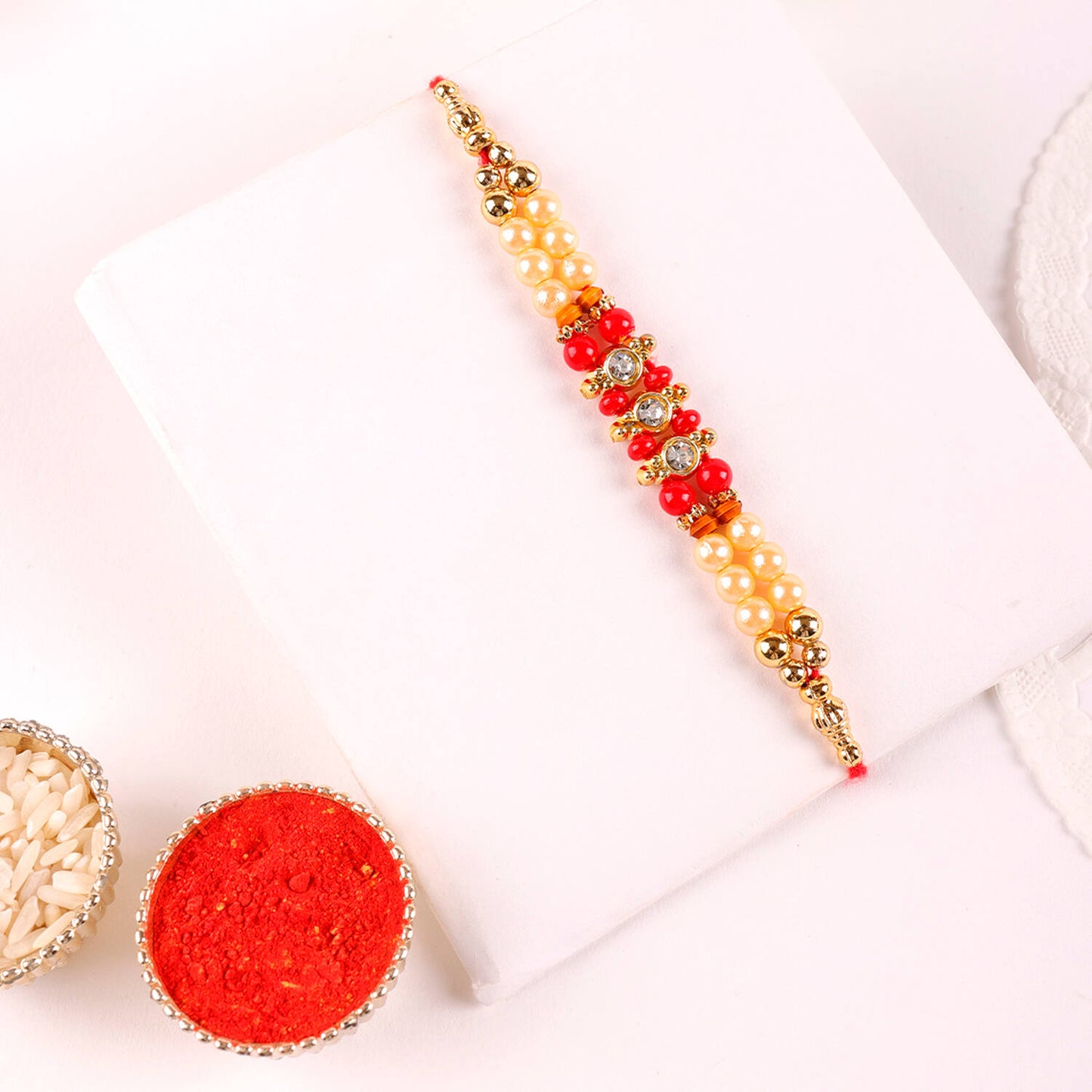 рд╕реНрдкрд╛рдЗрдбрд░рдореИрди BRO рд░рд╛рдЦреА рд╕реЗрдЯ | рднрд╛рдЗрдпреЛрдВ рдХреЗ рд▓рд┐рдП рд╕реБрдкрд░рд╣реАрд░реЛ рдФрд░ рдореЛрддрд┐рдпреЛрдВ рд╡рд╛рд▓реА рд░рд╛рдЦреА - SR36