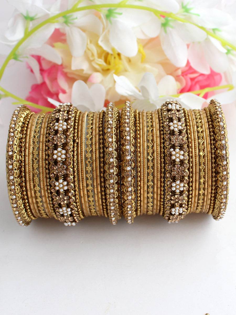 Mauli Bangle Set (Golden) Golden Bangles T4 Jewels