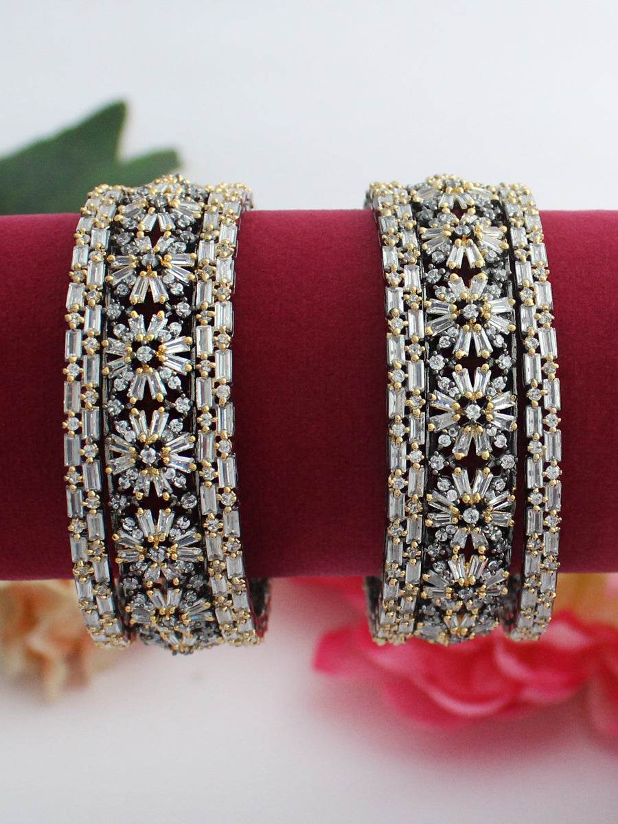 Vanya Bangle Set Metallic 2.4 Bangles D.K