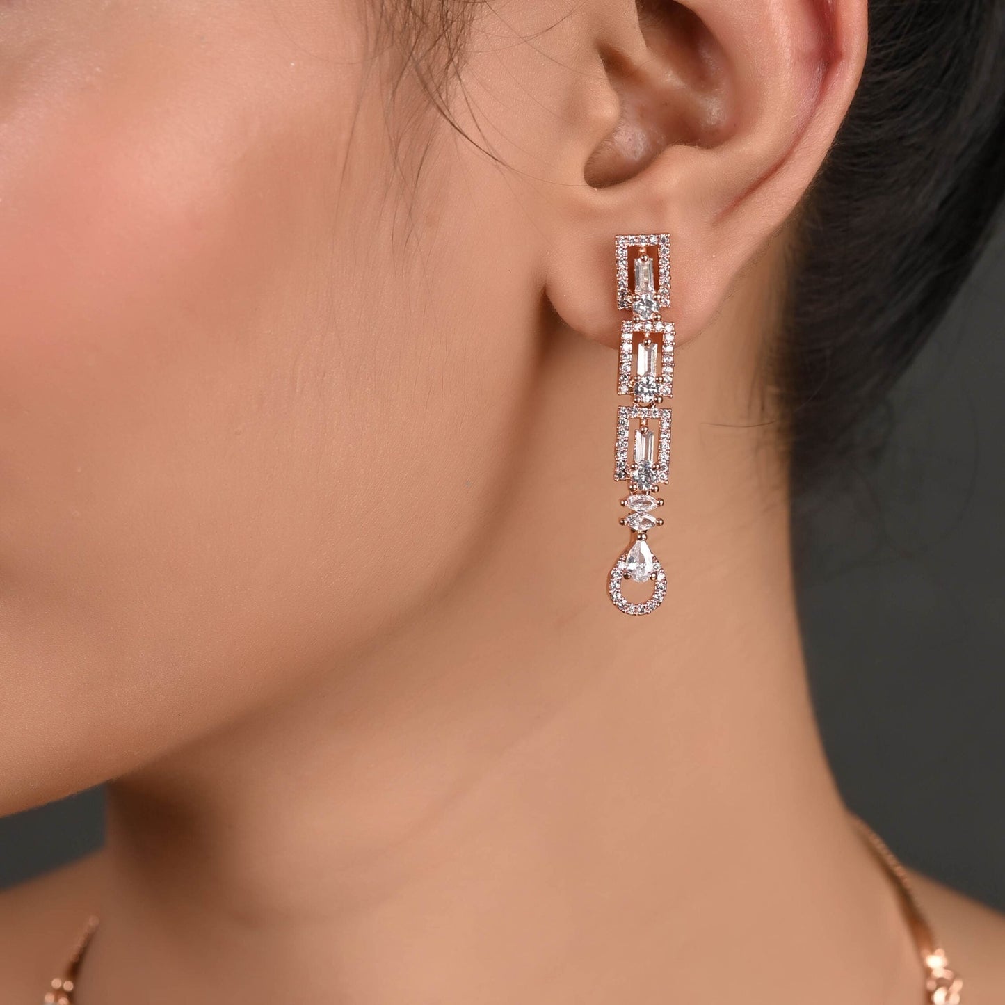 Refined CZ Necklace Set: Exquisite and Elegant Jewelry for Women T4 Jewels