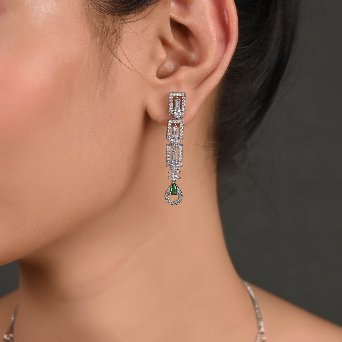 Glamorous CZ Necklace Set: Luxurious and Charming Jewelry for Women T4 Jewels
